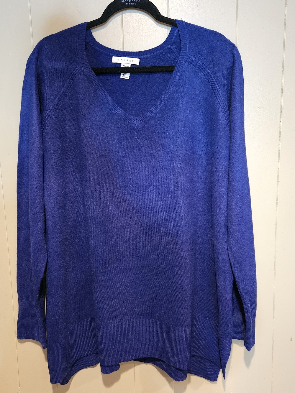 Turn heads in this vibrant royal blue Ralsey sweater—a perfect blend of comfort,